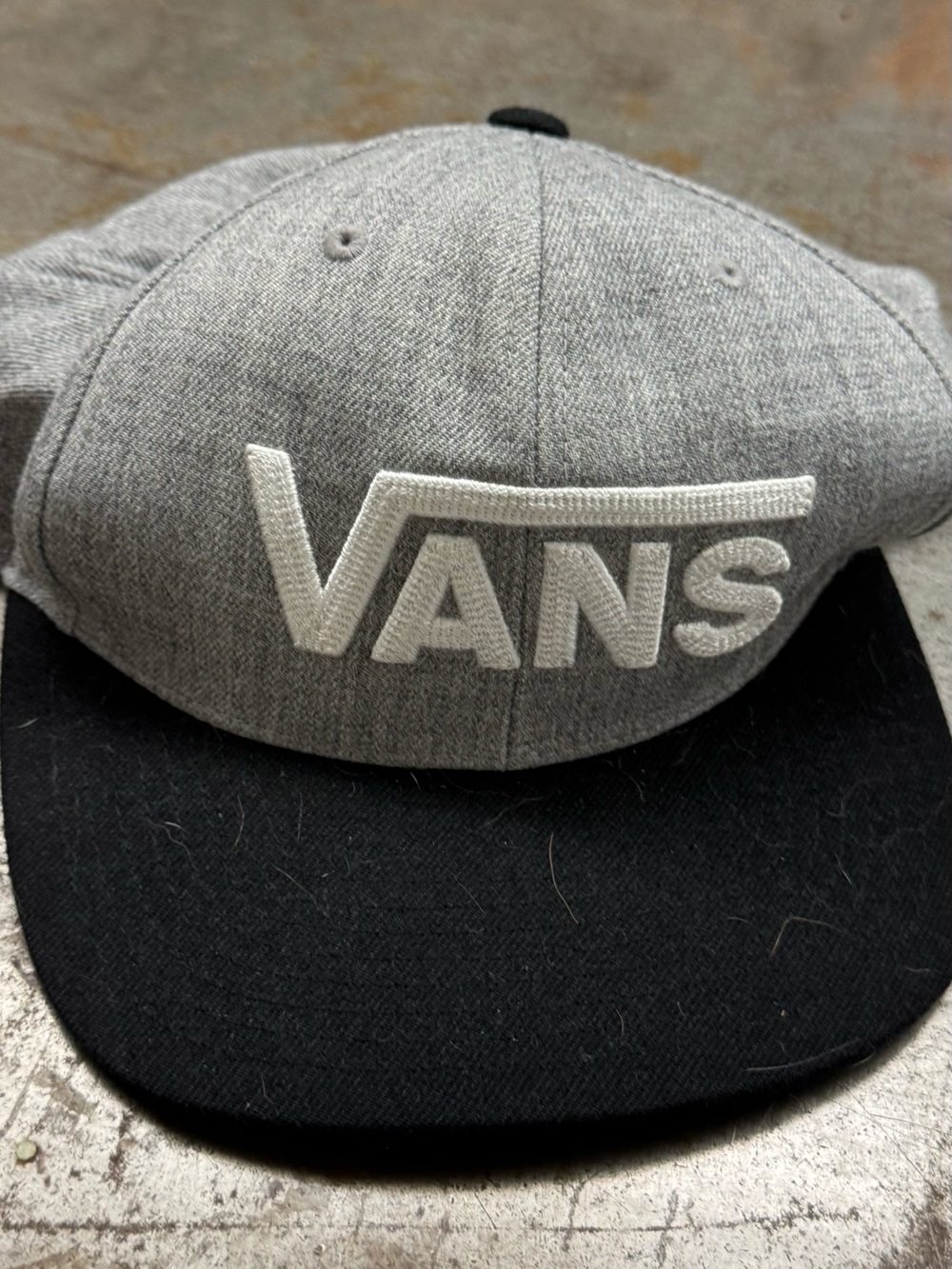 Vans Gray Crown Black Brim Embroidered Logo Snapback Baseball Cap Hat